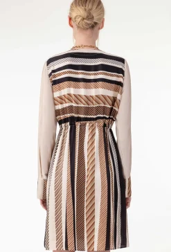 Robe LYRE