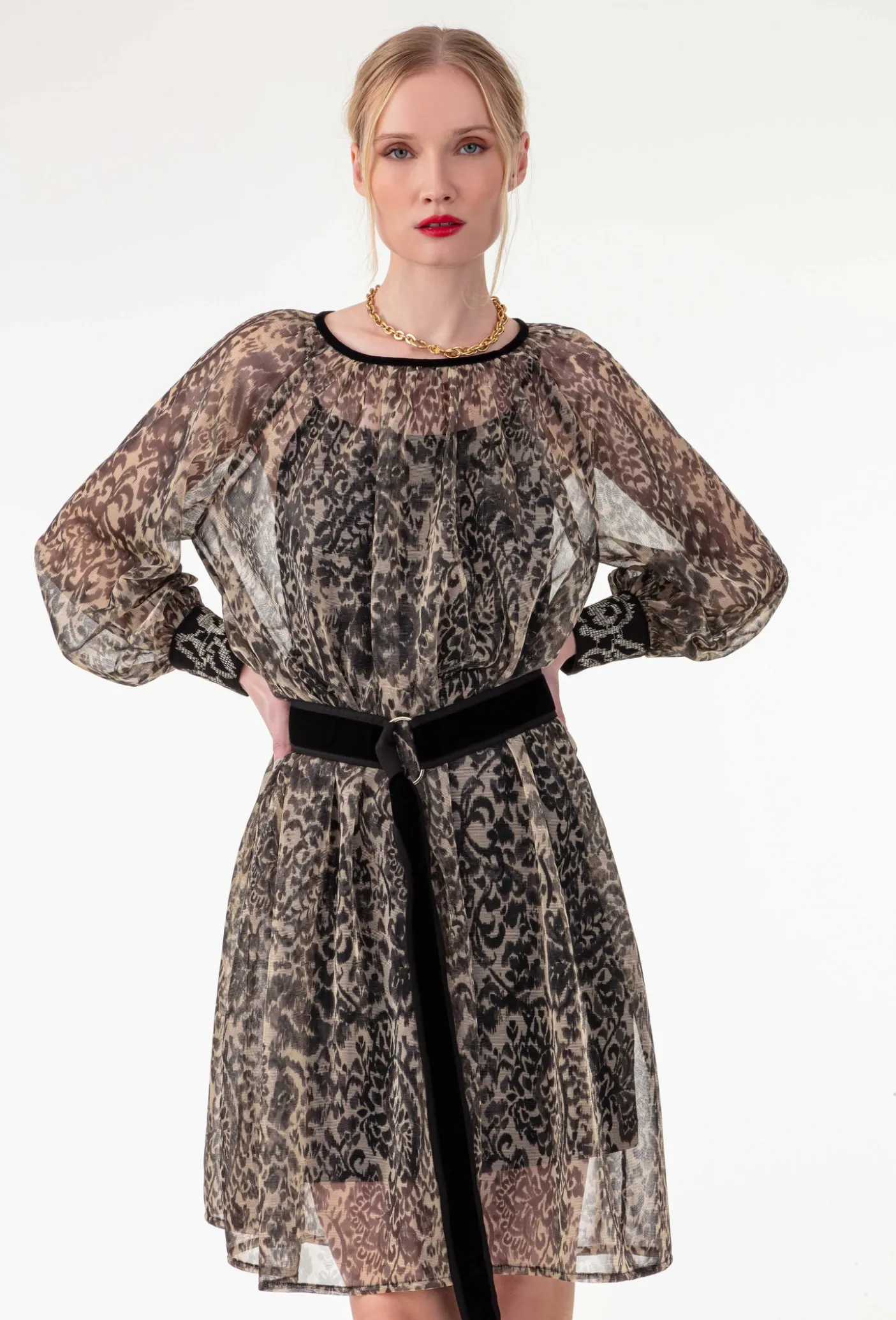 Robe PETRA